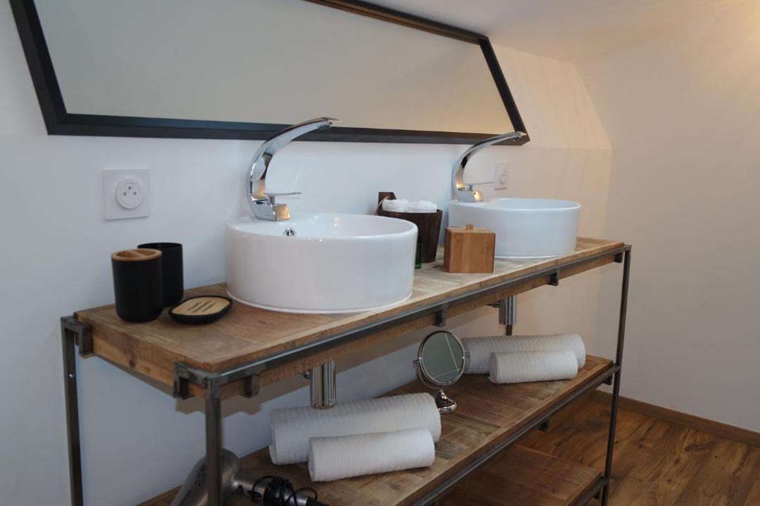 Photo of Bathroom in Aizenay