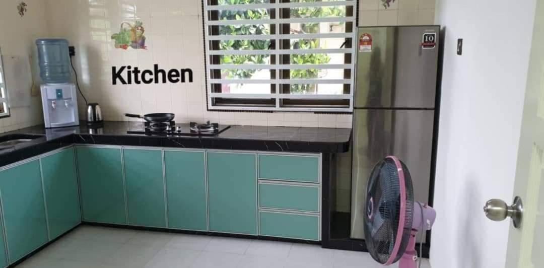 Photo of Kitchen in Kampung Mempelam