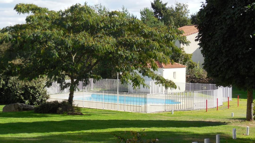 Photo of Others in Clisson