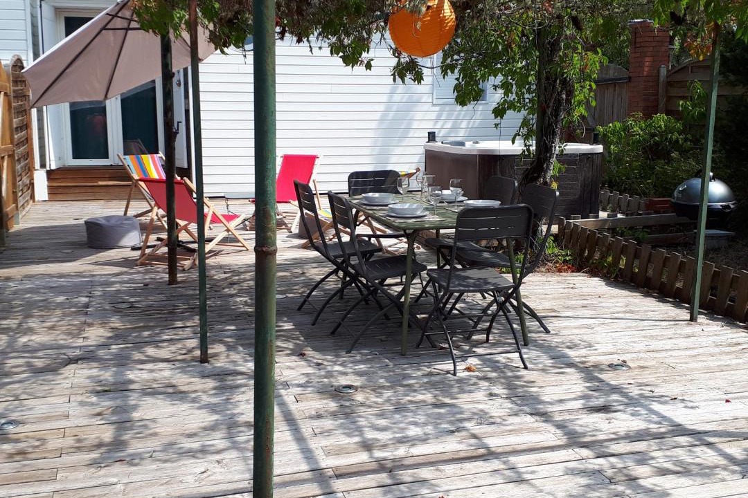 Photo of Patio Balcony in Saint-Julien-en-Born