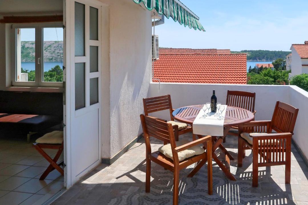 Photo of Patio Balcony in Barbat na Rabu