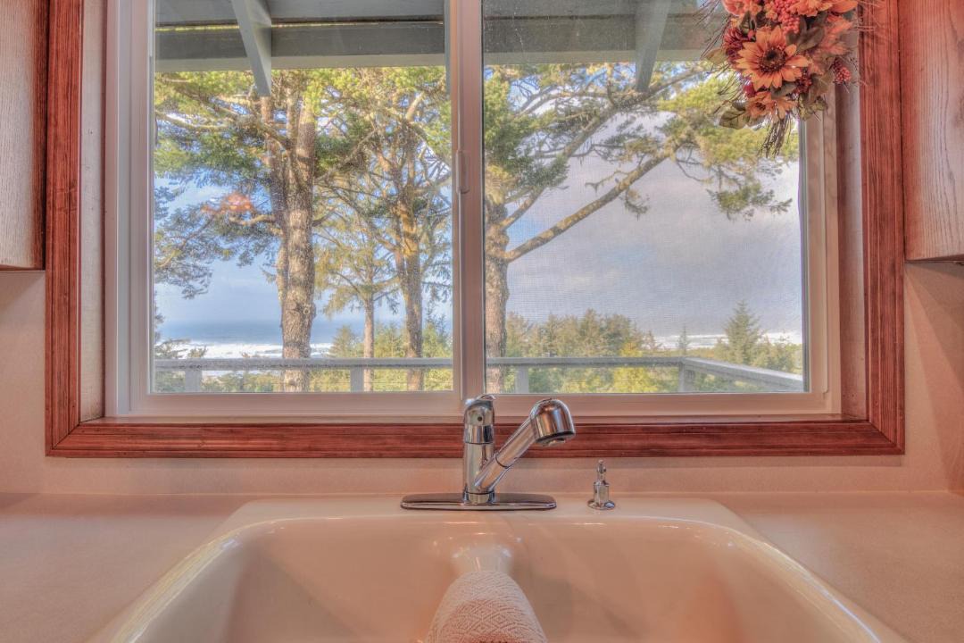 Photo of Bathroom in Sandpiper Village