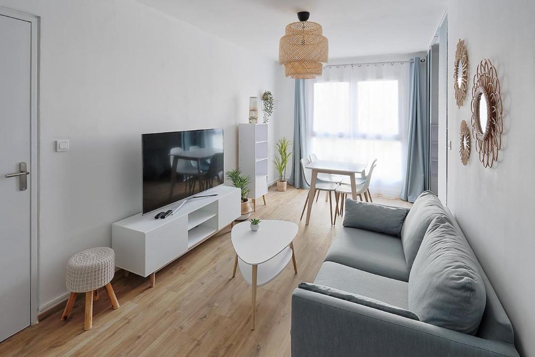 Photo of Livingroom in Ile Beaulieu