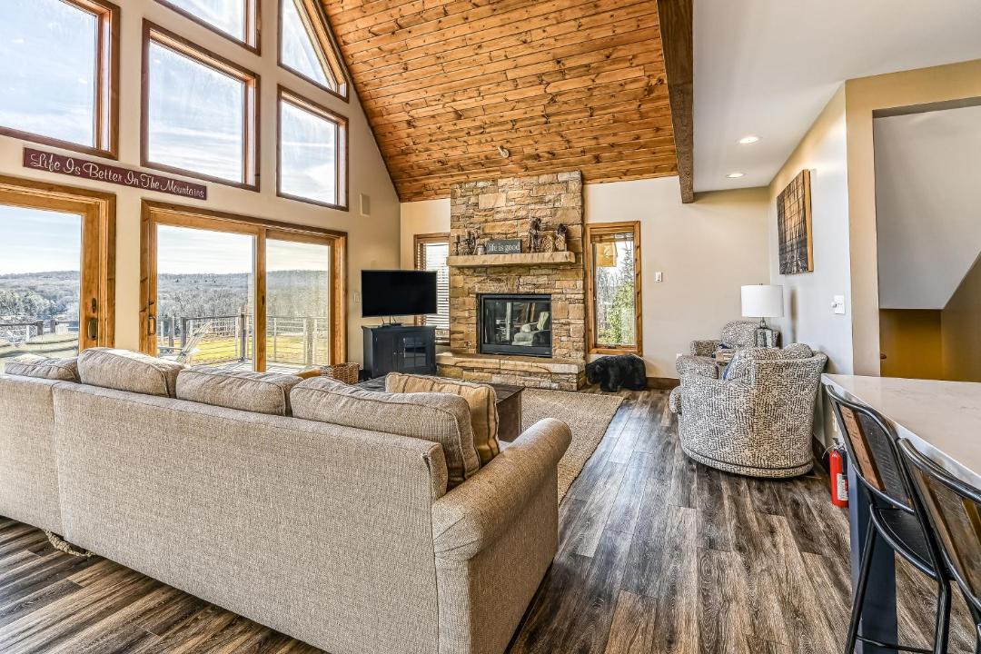 Photo of Livingroom in Waterfront Greens