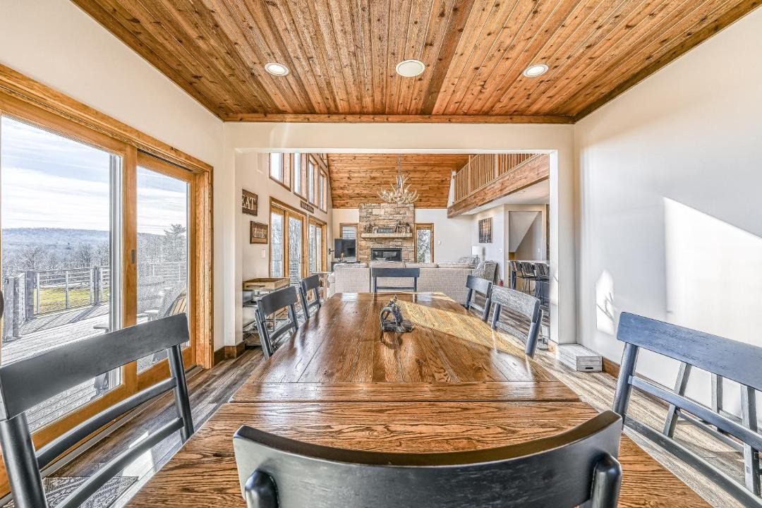 Photo of Livingroom in Waterfront Greens