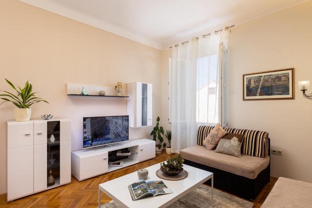 Photo of Livingroom in Pile