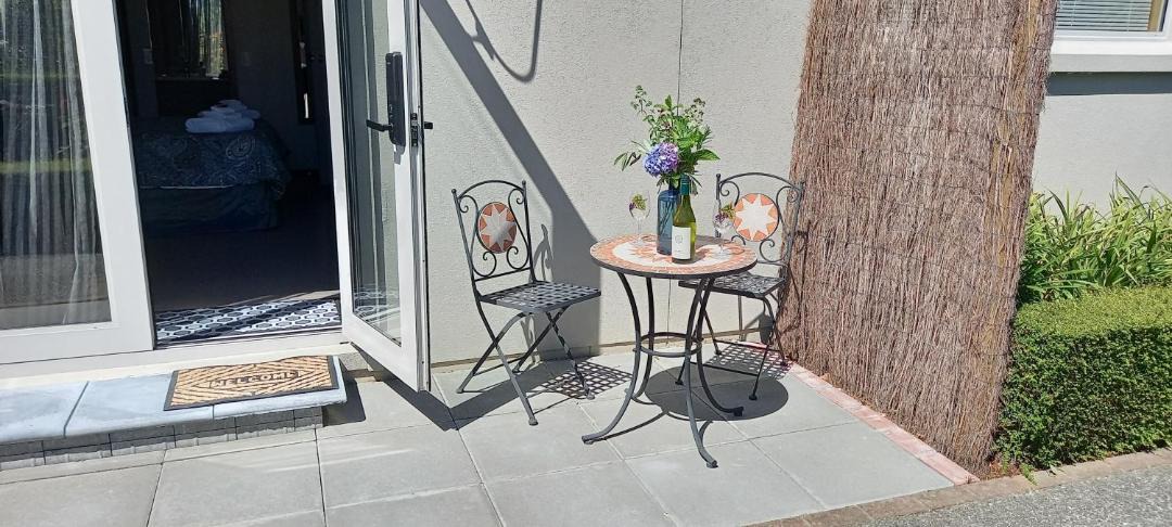 Photo of Others in Opaki