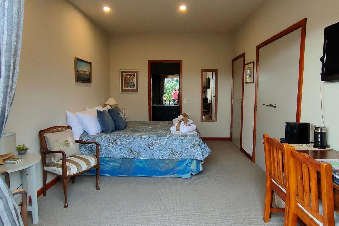 Photo of Others in Opaki