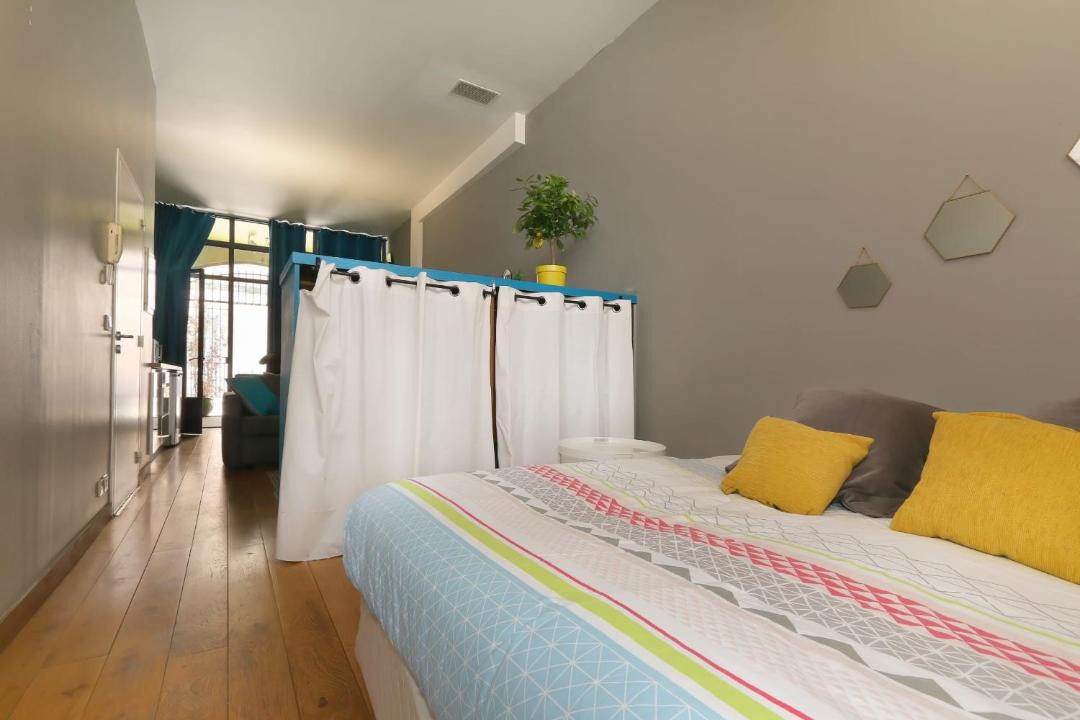 Photo of Bedroom in Les Beaux-Arts