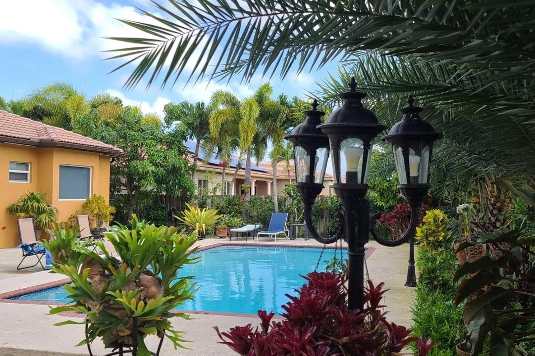 Photo of Others in Ludlam