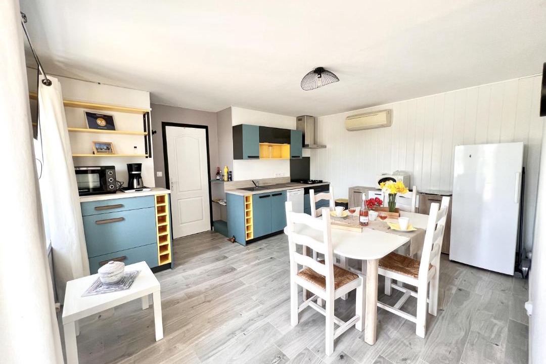 Photo of Kitchen in Beaumont-Pied-de-Boeuf