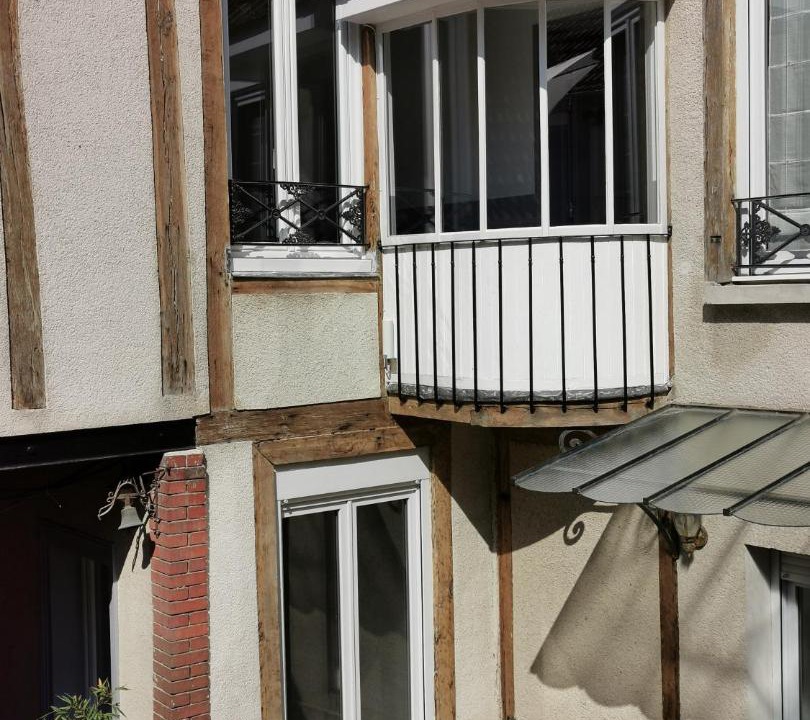 Photo of Patio Balcony in Ay