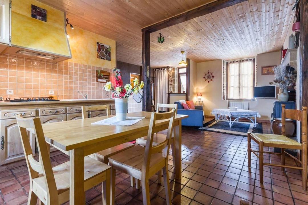 Photo of Kitchen in Cercy-la-Tour