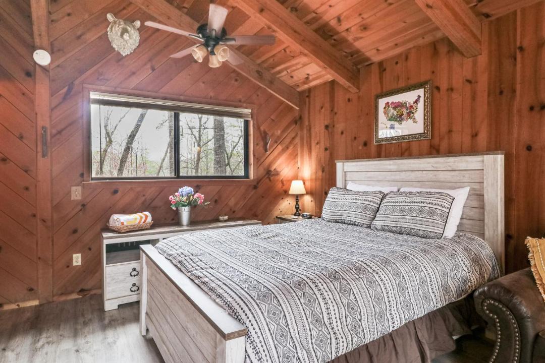 Photo of Bedroom in Sautee Nacoochee