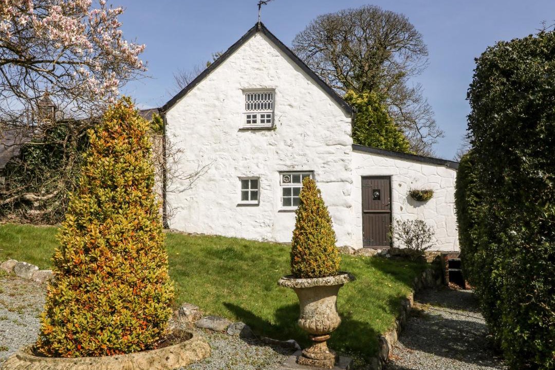 Photo of Buildings in Rhyd-y-clafdy