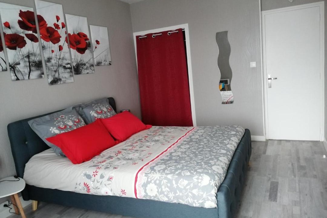 Photo of Bedroom in Montlucon