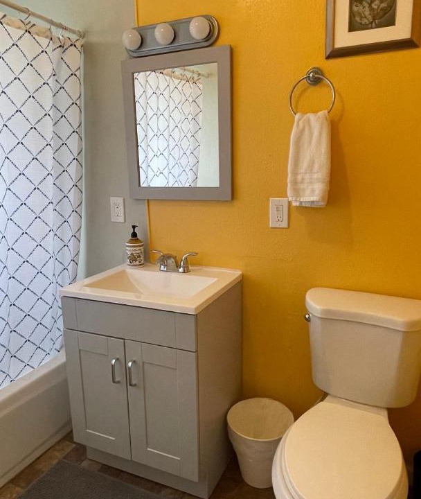 Photo of Bathroom in Southwest Berkeley