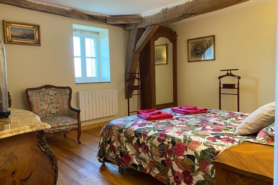 Photo of Others in Bourg-le-Comte