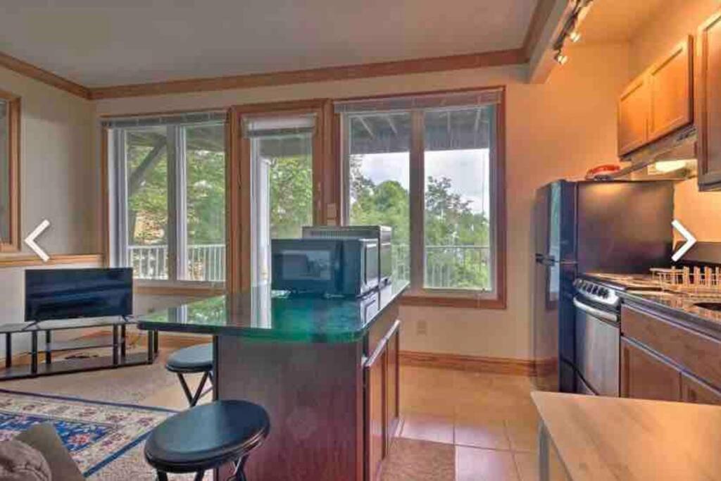 Photo of Livingroom in Boone