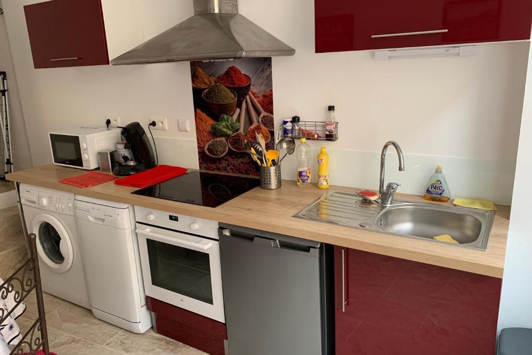 Photo of Kitchen in Roquefort-des-Corbieres