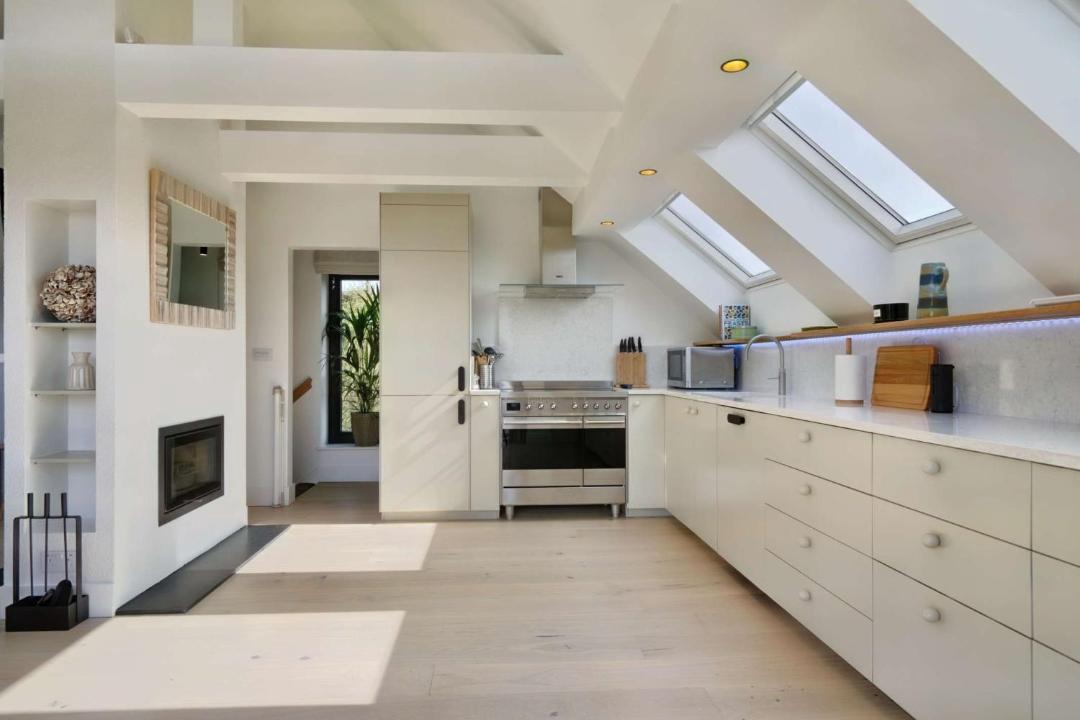 Photo of Others in Etchinghill