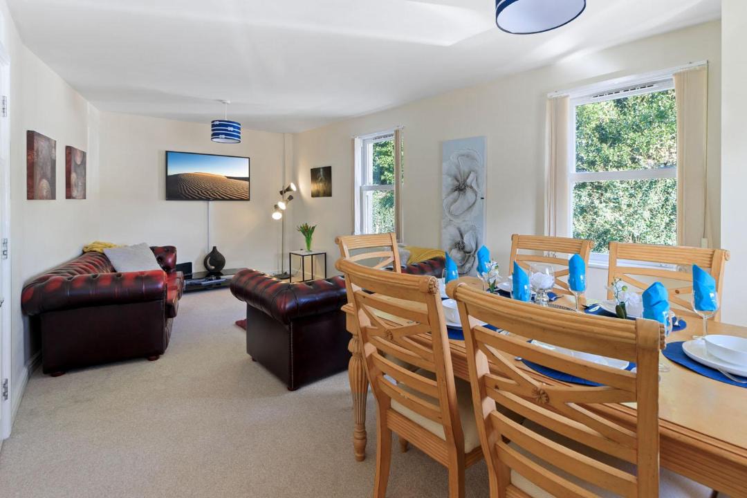 Photo of Livingroom in Torquay City Centre