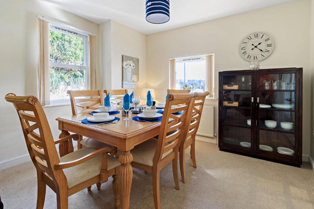 Photo of Livingroom in Torquay City Centre