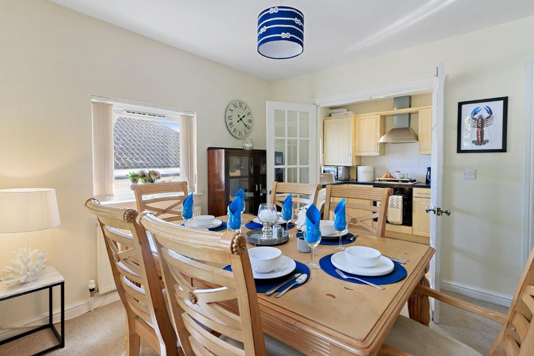 Photo of Livingroom in Torquay City Centre