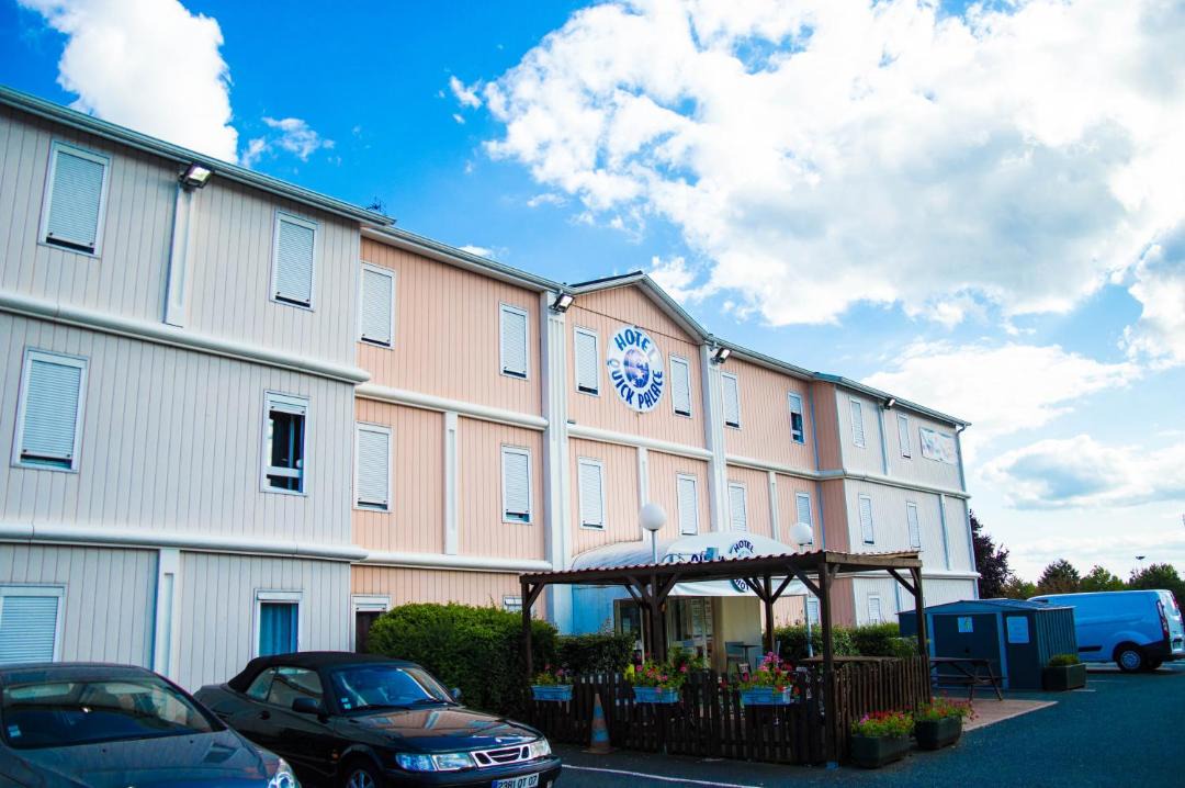 Photo of Buildings in Tours