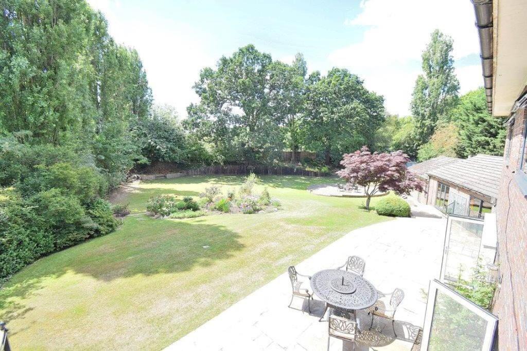 Photo of Others in Harlow