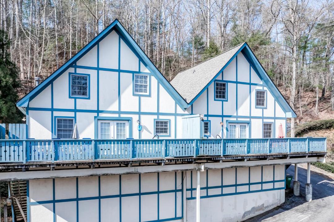 Photo of Others in Helen