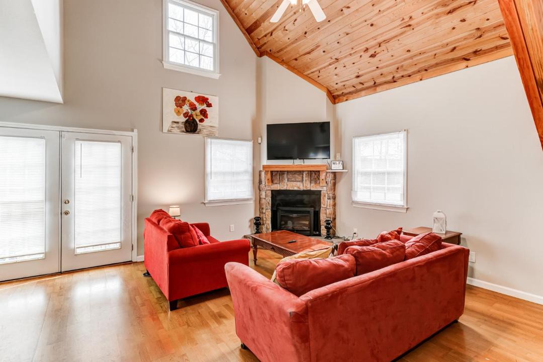 Photo of Others in Helen