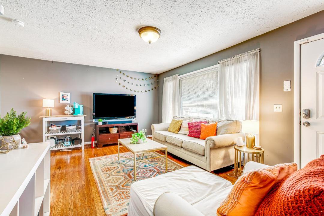 Photo of Livingroom in Elm Hill Acres