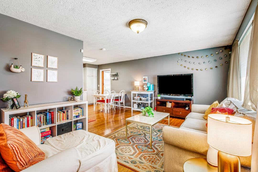 Photo of Livingroom in Elm Hill Acres
