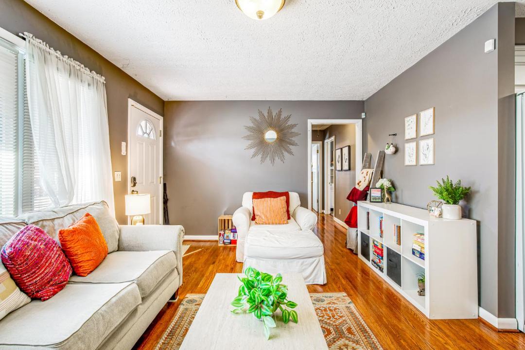 Photo of Livingroom in Elm Hill Acres