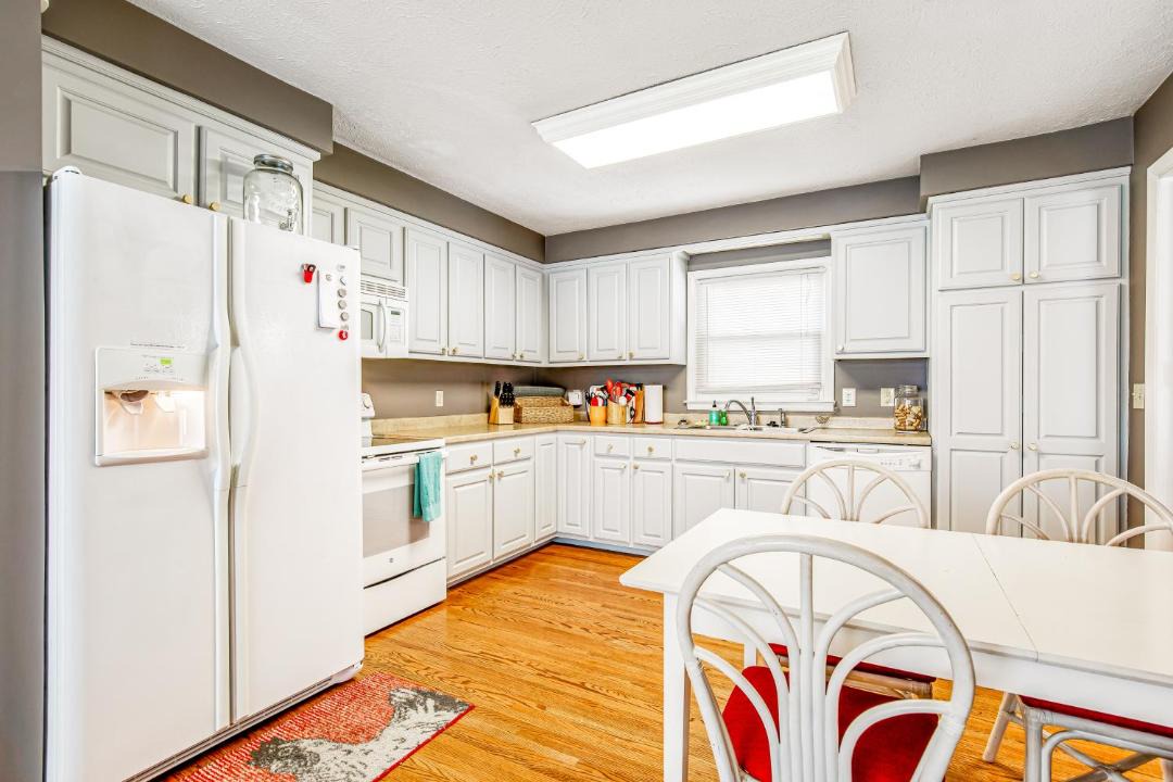 Photo of Kitchen in Elm Hill Acres