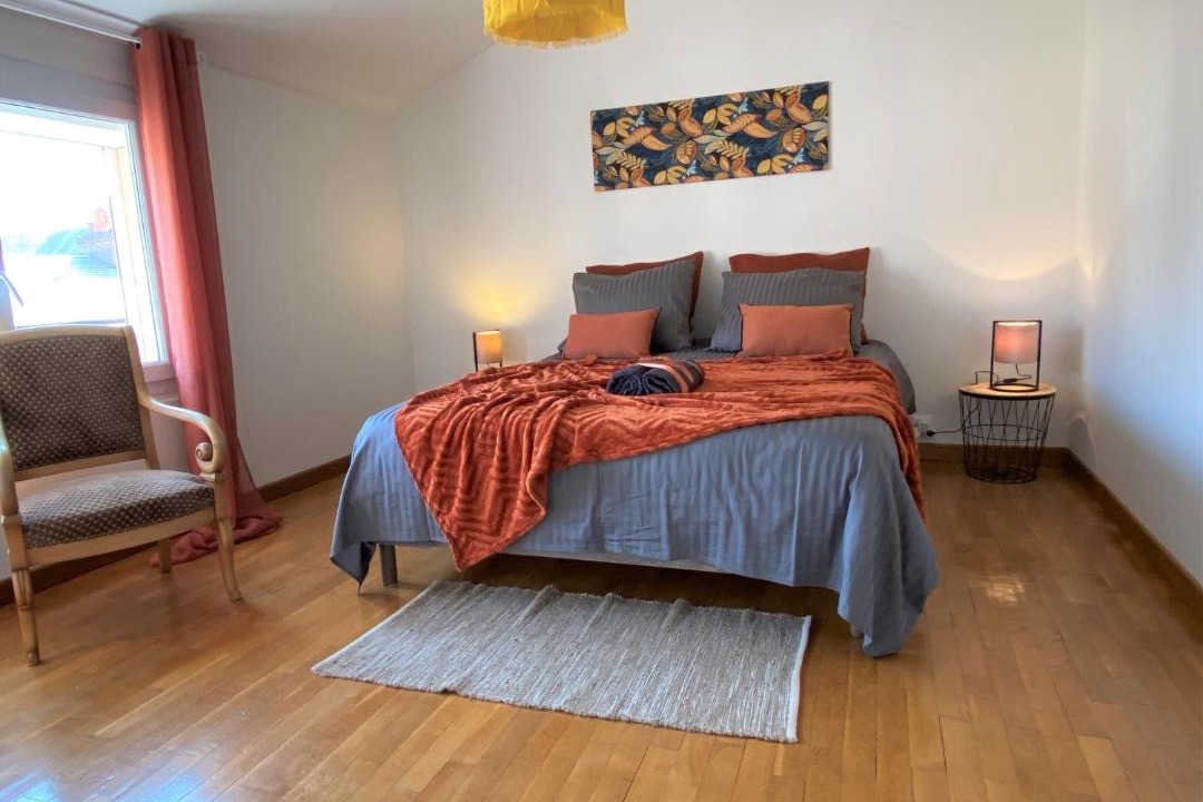 Photo of Bedroom in Flore