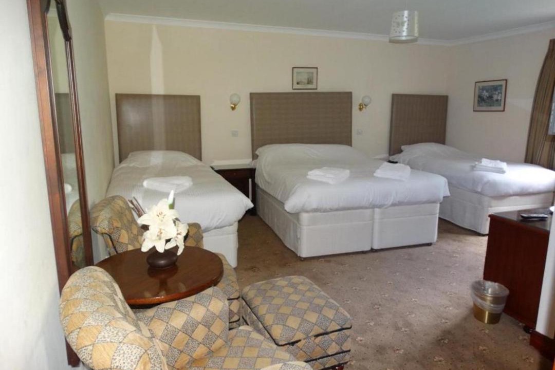 Photo of Others in Newtonmore