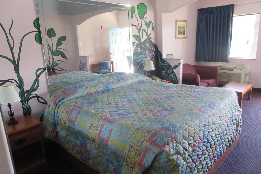 Photo of Bedroom in Liberty