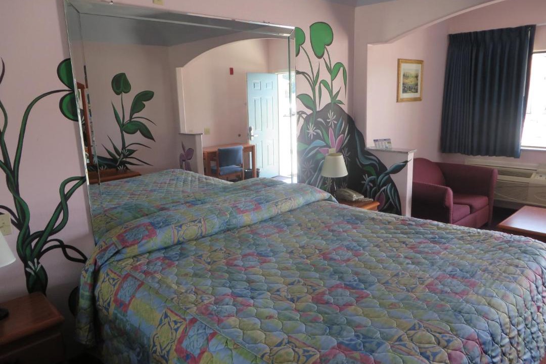 Photo of Bedroom in Liberty