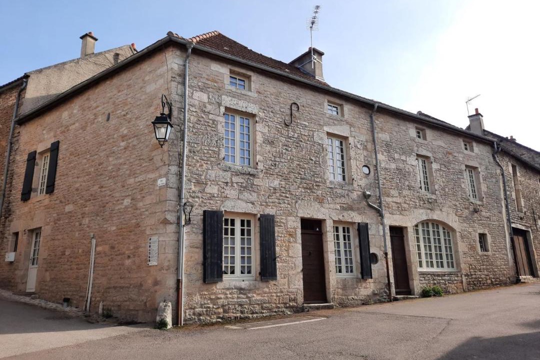 Photo of Buildings in Flavigny-sur-Ozerain