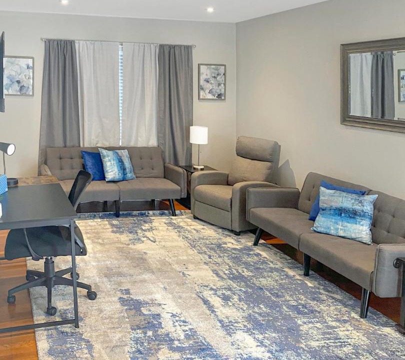 Photo of Livingroom in Peachtree Hills