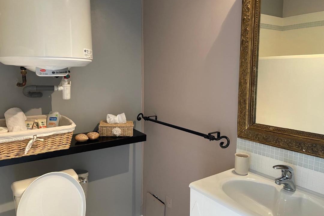 Photo of Bathroom in Champtoceaux