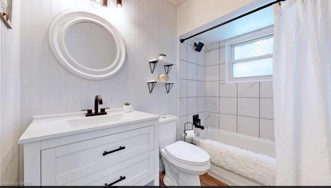 Photo of Bathroom in Kawartha Lakes