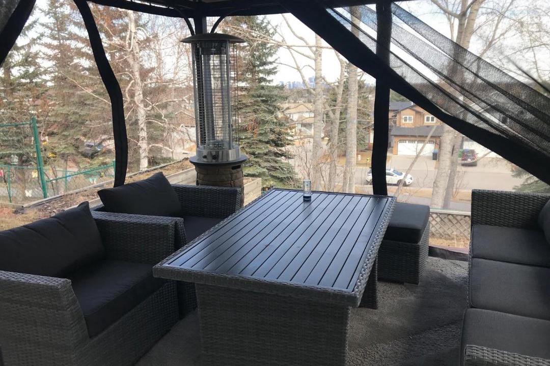 Photo of Livingroom in Signal Hill