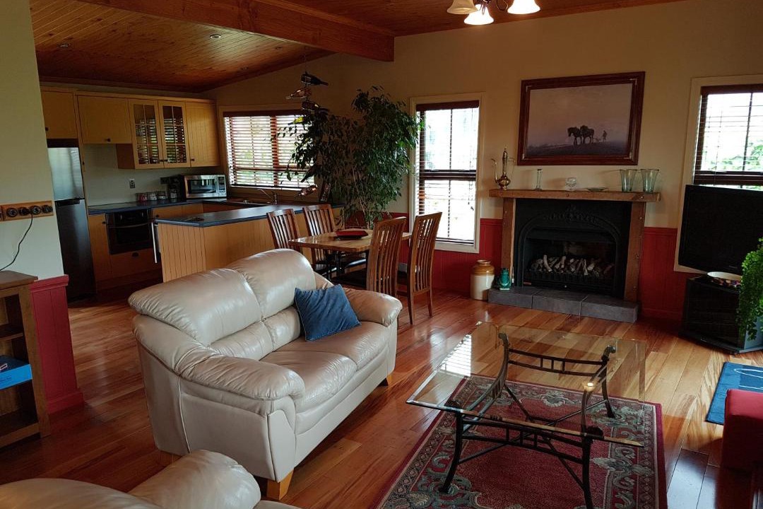 Photo of Livingroom in Lowburn