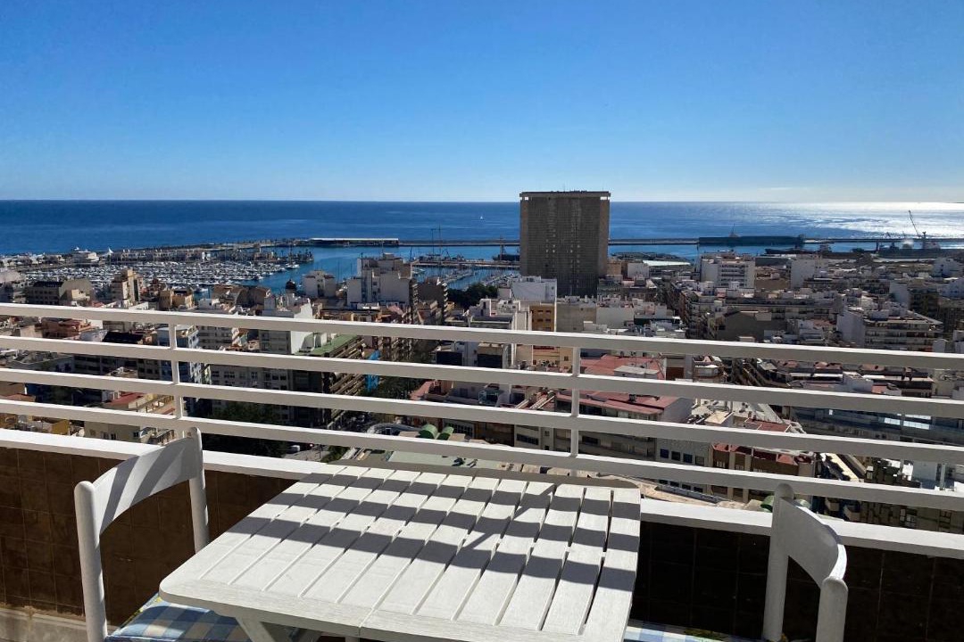 Photo of Patio Balcony in Ensanche Diputacion