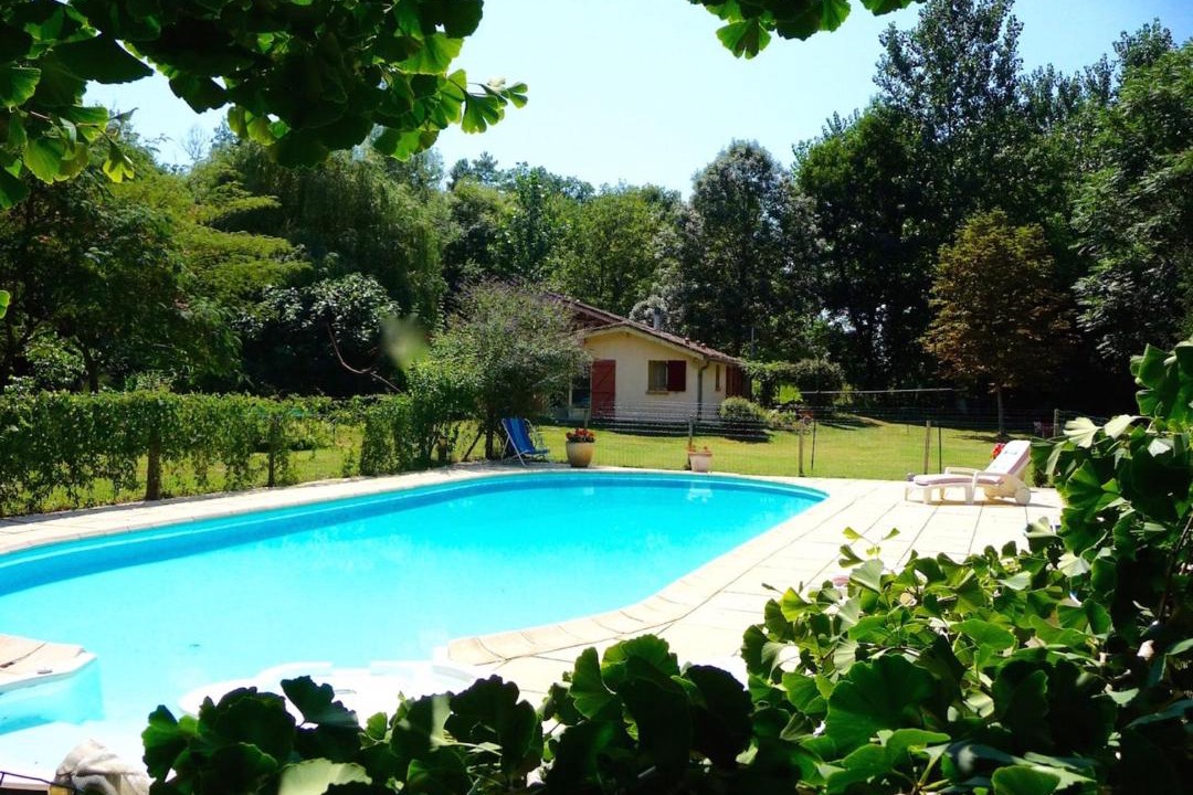 Photo of Others in Lafrancaise