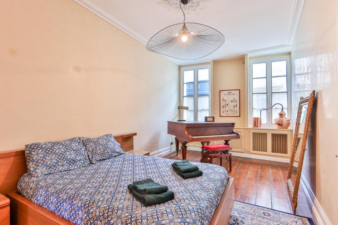 Photo of Others in Cognac