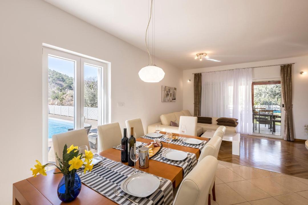 Photo of Livingroom in Srinjine